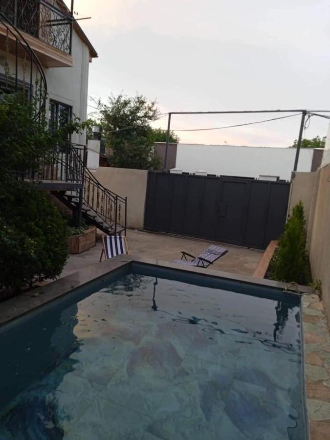 公寓 Isolated Second Floor For Rent With Separate Kitchen And Bathroom 第比利斯